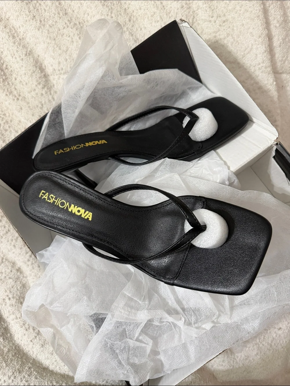 Fashion Nova Kitten slip on heels thong sandals black sz 6